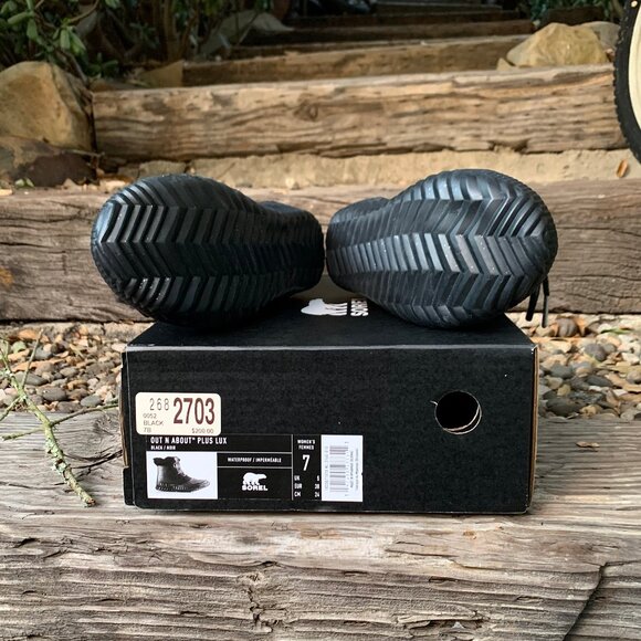 Sorel Out N About Plus Lux waterproof shearling boots - Picture 4 of 10